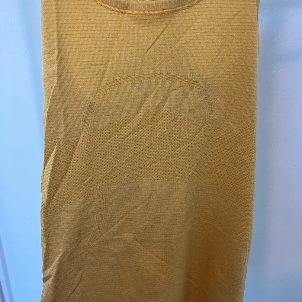 Lululemon Swiftly Tech Racerback - Picture 2 of 7